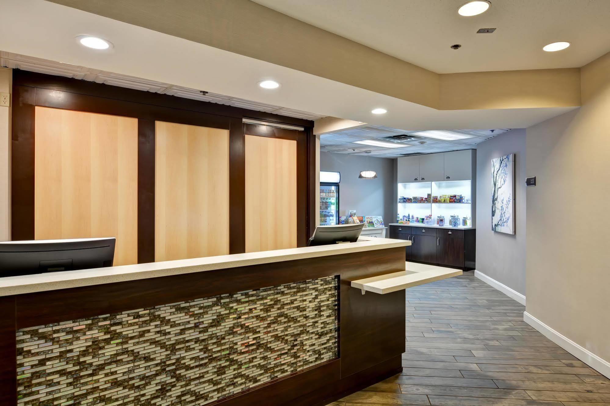 Staybridge Suites - Columbus - Worthington, An Ihg Hotel Bagian luar foto